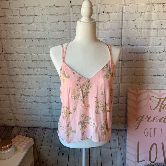 Forever 21 Tops - Forever 21 🐣 Floaty Floral Tank